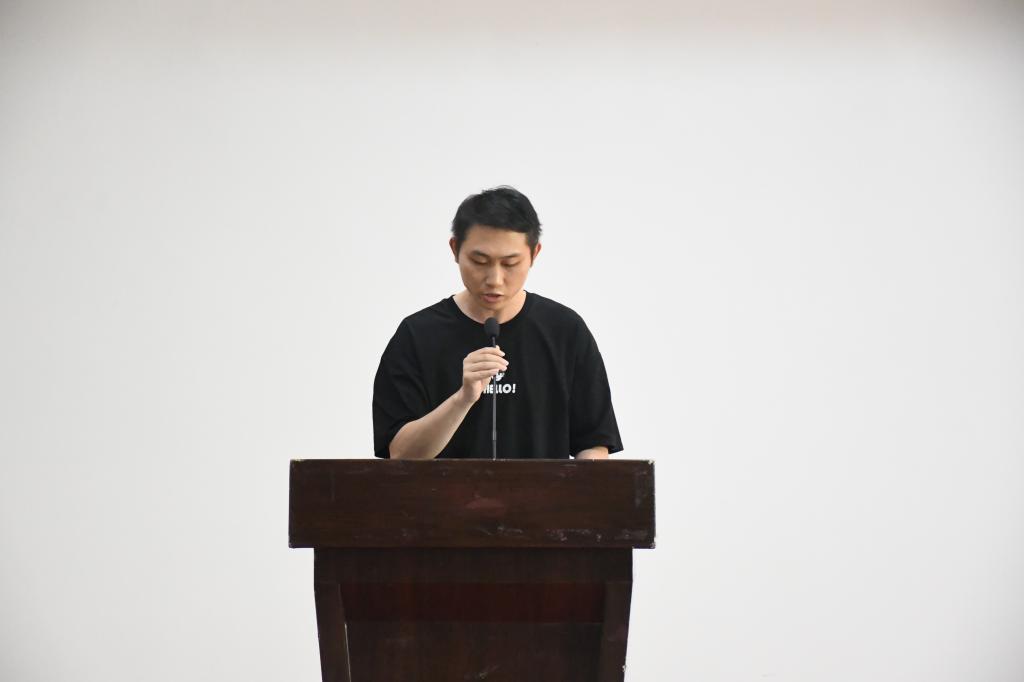 做诚实守信